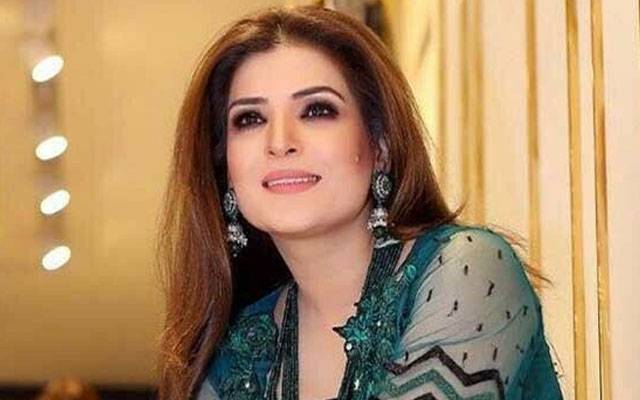 اداکارہ ریشم نے شادی نہ کرنے کی وجہ بتا دی 
