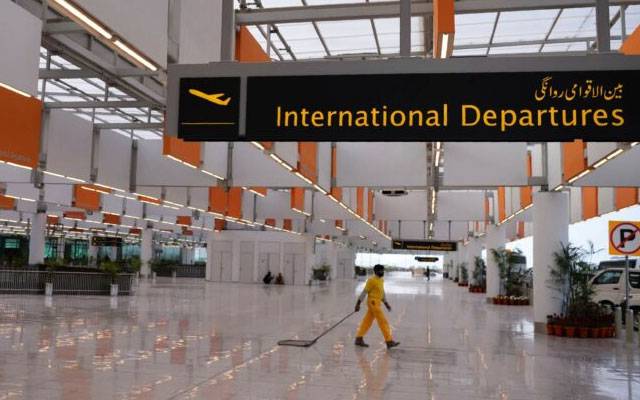 پاکستان کے 3 اہم ایئرپورٹس کی آؤٹ سورسنگ کی حکمت عملی تیار
