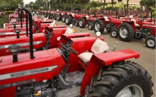 Tractor 