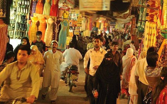 رات 10 بجے دکانیں بند نہ کرنے والوں کو 2 لاکھ روپے جرمانہ کرنے کا حکم