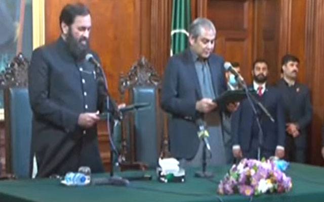 نگران وزیراعلیٰ پنجاب محسن رضا نقوی نے عہدے کا حلف اٹھالیا
