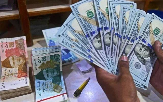 کیپ ختم، ڈالر نے مہنگا ہونے کے تمام ریکارڈ توڑ دیئے 
