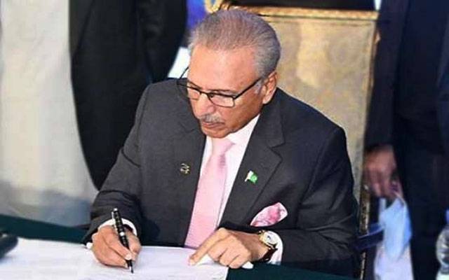 صدر پاکستان نے ڈائمنڈ جوبلی کے نام سے نیا تمغہ تفویض کرنے کی منظوری دیدی 