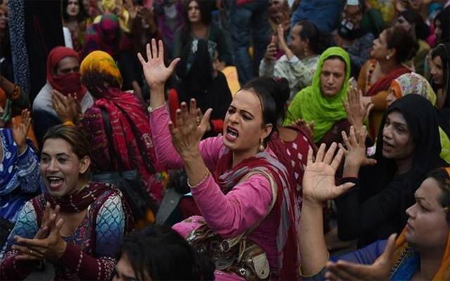 سرکاری ملازمین نے خواجہ سرا سے راشن کے بدلے کیا کیا؟