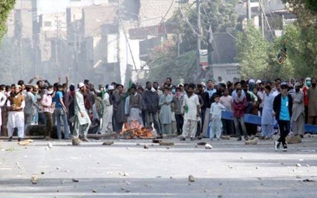 بجلی کی بندش کیخلاف احتجاج، مظاہرین نے میٹر جلا دیے