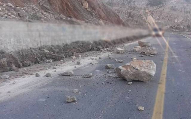 سعودی شہرجازان میں لینڈ سلائیڈنگ ، قریبی علاقوں سے زمینی رابطہ منقطع