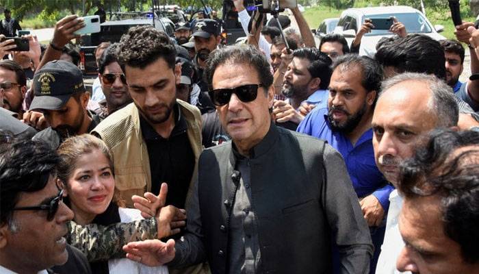 ممنوعہ فنڈنگ کیس: عمران خان کی عبوری ضمانت میں توسیع