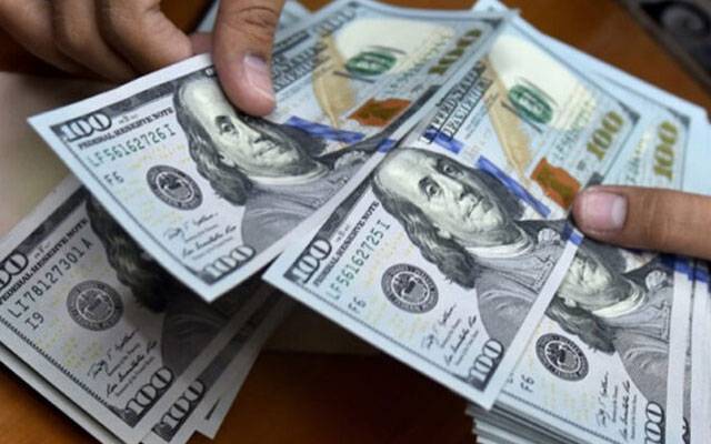  کرنسی کنٹرول آرڈر جاری، ڈالرز سمگلنگ پر سخت سزاؤں کا اعلان