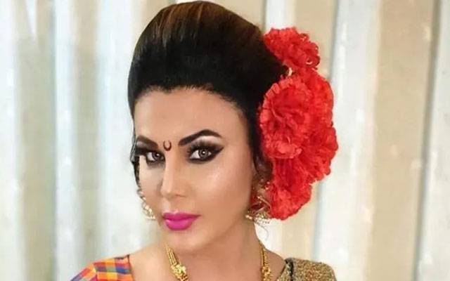 راکھی ساونت نے عادل درانی سے قبل رتیش سے شادی کی تھی، جس کے بعد دونوں بگ باس 15 کا حصہ بنے، لیکن شو کے اختتام کے بعد وہ الگ ہوگئے