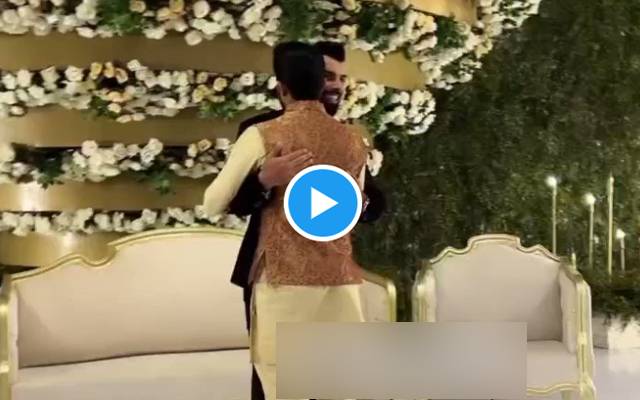 حسن علی کی شاداب خان کا بوسہ دینےکی ویڈیو وائرل