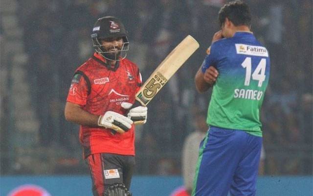 لاہور قلندرز نے5 وکٹوں کے نقصان پر 175رنز بنا لئے 