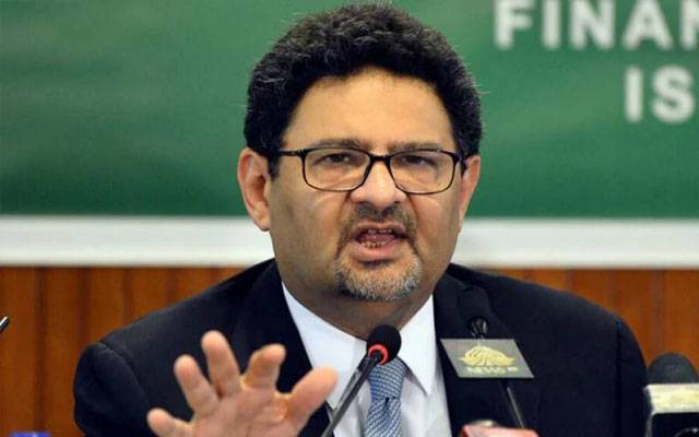 ہمت کیسے ہوئی یہ کہنے کی، مفتاح سوال کرنیوالے پر آگ بگولہ