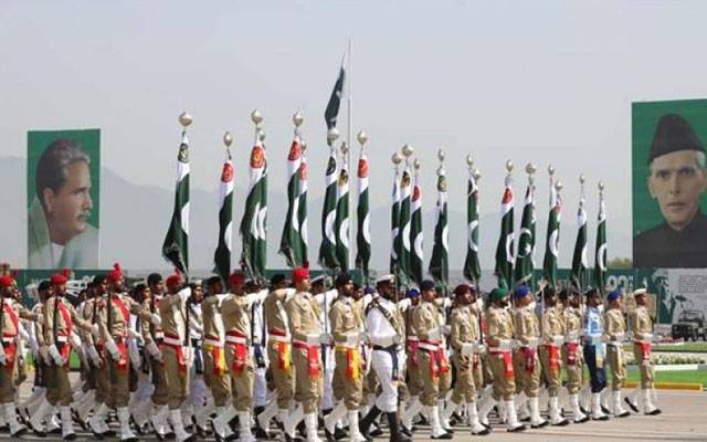 معاشی چیلنجز کا سامنا ، پاک فوج کا 23مارچ کی پریڈ محدود کرنے کا فیصلہ