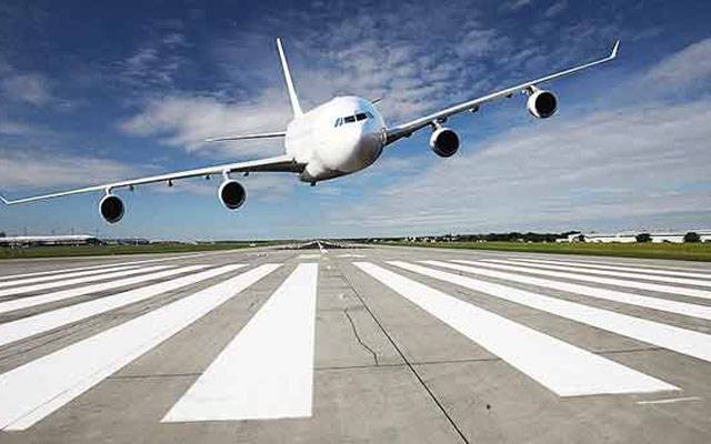 کراچی ائیرپورٹ پر غیر ملکی طیارہ حادثے سے بال بال بچ گیا