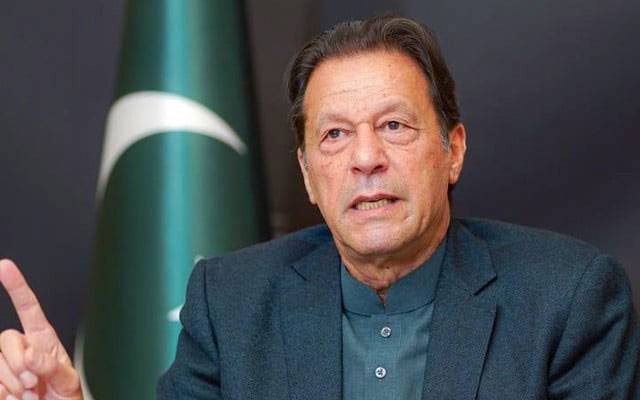 زمان پارک کے باہر حالات کشیدہ، عمران خان نے اہم ٹویٹ کردی