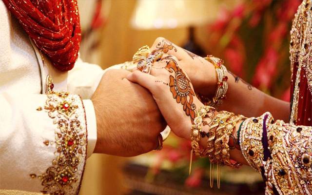  نوجوان اپنی ہی شادی میں شرکت کرنا کیوں بھول گیا؟