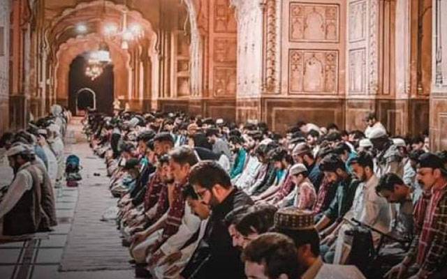 ’ایک ہی صف میں کھڑے ہوگئے سب محمود وایاز‘بادشاہی مسجد میں مذہبی ہم آہنگی کی اعلیٰ مثال قائم