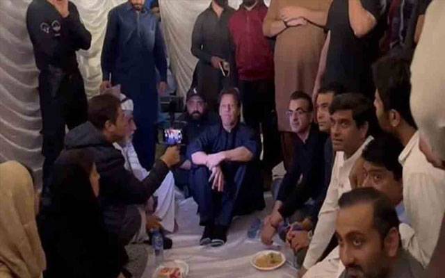 عمران خان کا کارکنان کے ساتھ افطار پروگرام کا سلسلہ جاری