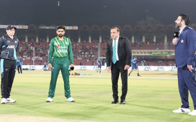  پاکستان کا دوسرے ٹی ٹوئنٹی میچ میں ٹاس جیت کر بیٹنگ کا فیصلہ