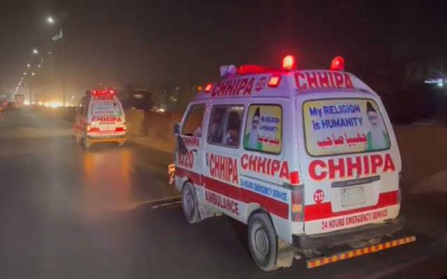 معروف اداکارہ ٹریفک حادثےمیں زخمی