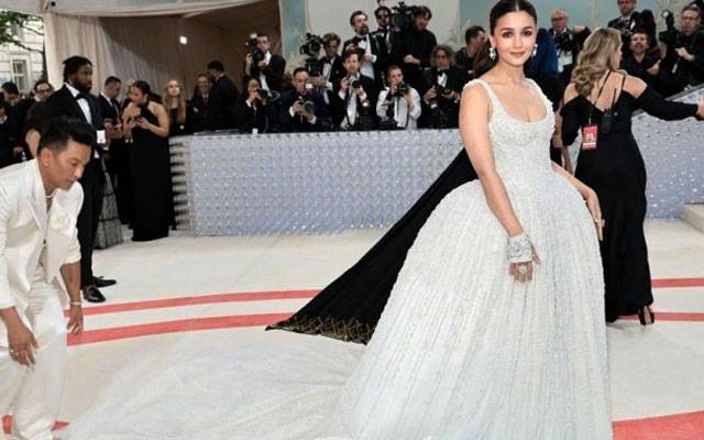 Met Gala 2023, New York, Musieum of Art, designer Karl Lagerfeld, Alia Bhatt, Pryanka Chopra,City42