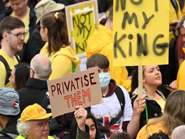 Grahm Smith, Republic, Stop the Oil, anti-monarchy group, Trafalgar Square,Not My King، Just Stop Oil, City42