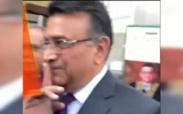چیف جسٹس عمر عطا بندیال نےاپنی فیملی کی فون گفتگو کی آڈیو ریکارڈنگز لیک ہونے کے متعلق صحافیوں کے سوالات پر پہلے یہ کہا \