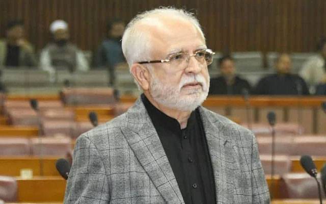 پی ٹی آئی رکن اسمبلی محمود مولوی کا پارٹی سے مستعفے کا اعلان 