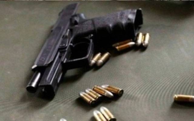 کھانا دیر سے ملنے پر گاہگ کی ریسٹورنٹ میں فائرنگ ، 4 افراد زخمی