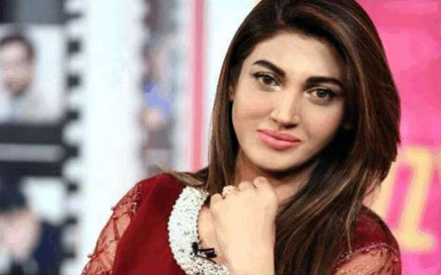 اداکارہ ثناء کا خواتین کو امیر مردوں سے شادی کرنے  کا مشورہ