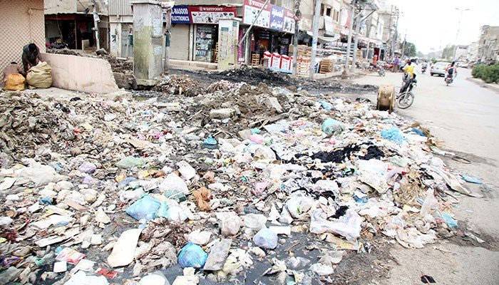 عوامی مقامات پر کچرا پھینکنے والے ہو جائیں ہوشیار