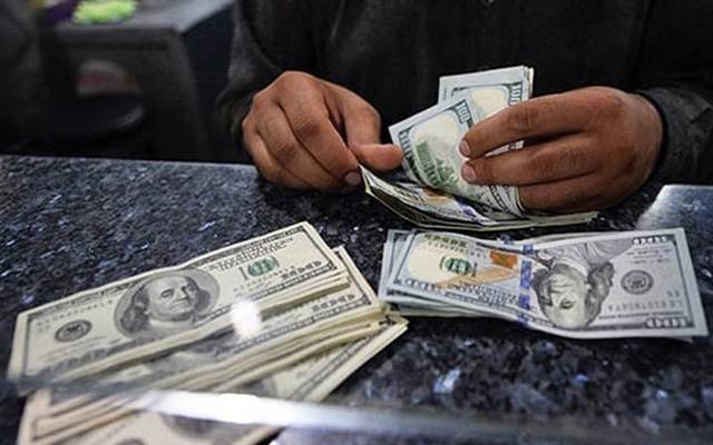 اوپن مارکیٹ میں ڈالر 11 روپے سستا 