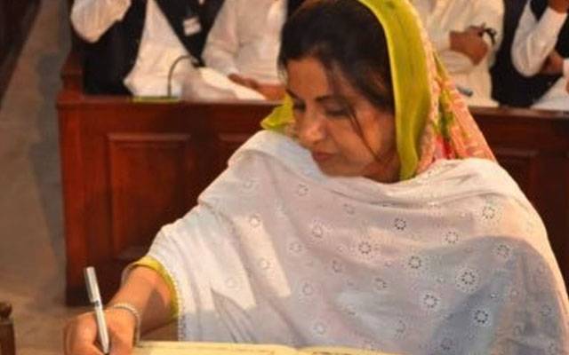  عائشہ اقبال کا سیاست سے کنارہ کشی کرنے کا اعلان