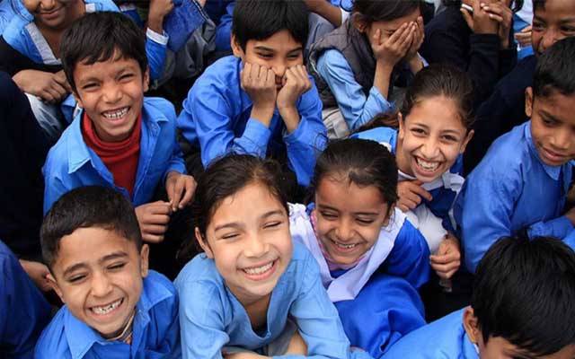 بچوں کی موجیں، اب امتحان نہیں ہونگے