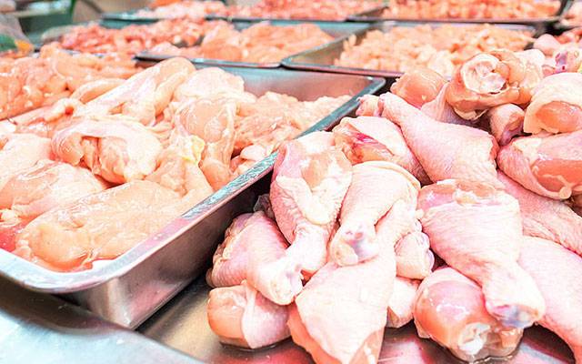 بڑی عید کی آمد آمد، مرغی کے گوشت کی قیمت گر گئی 