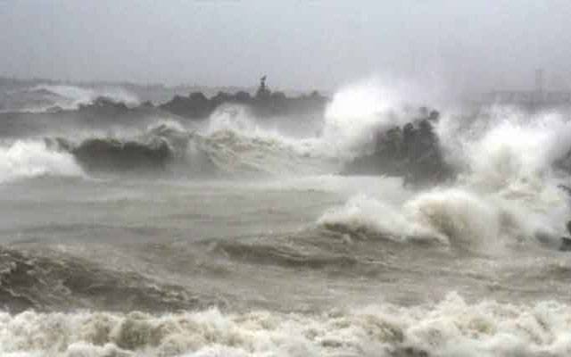 طوفان ''بائی پر جوائے،،سمندر میں بارش شروع، کراچی انتظامیہ متحرک ،چھٹیاں منسوخ،لاہور سمیت پنجاب کے بڑے شہروں میں بھی شدید بارشو ں کا امکان، الرٹ جاری 