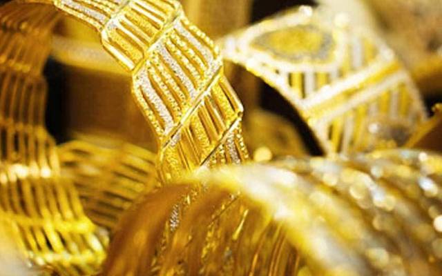 سونے کی فی تولہ قیمت میں کمی 