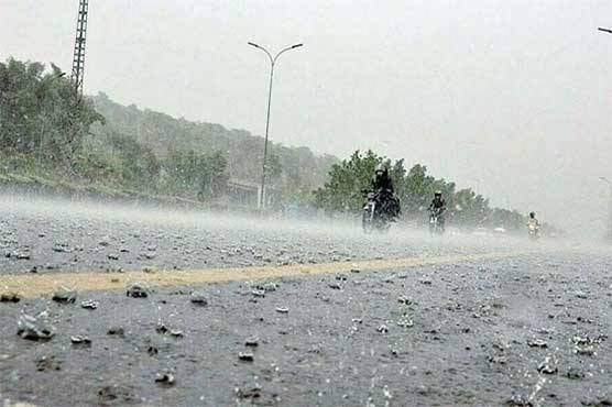  پنجاب کے مختلف شہروں میں آندھی اور گرج چمک کے ساتھ بارش 