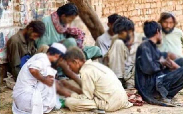 سکیم موڑ تا یتیم خانہ چوک پر نشئی افراد کا قبضہ،کھلے عام نشے کی خرید وفروخت جاری 