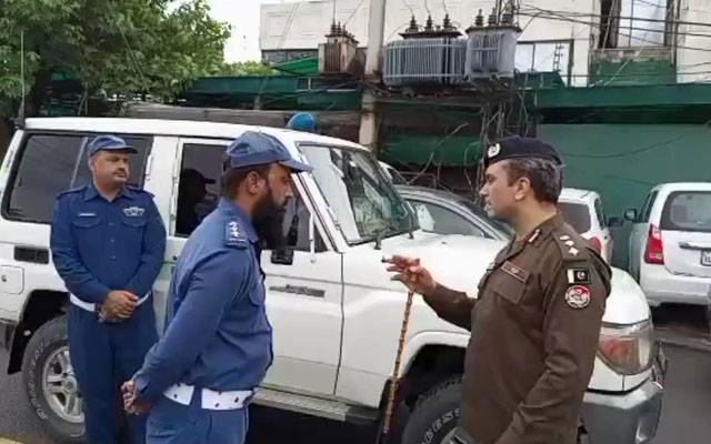شہری اپنی اور اپنے پیاروں کی حفاظت کیلئے ہیلمٹ کے استعمال کو یقینی بنائیں،  مستنصر فیروز