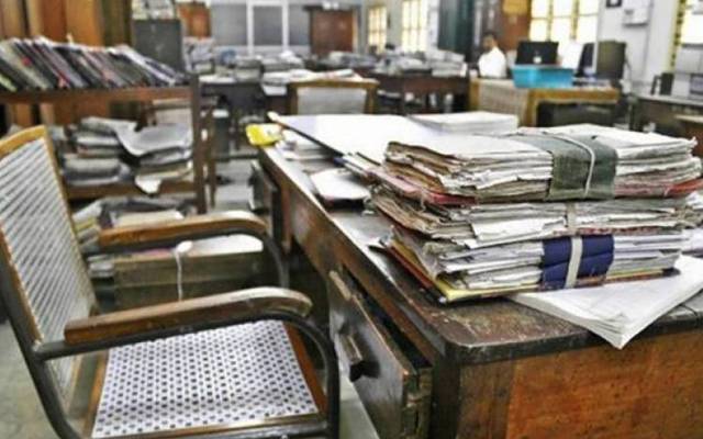 سرکاری ملازمین کو ایک ساتھ 3 چھٹیاں