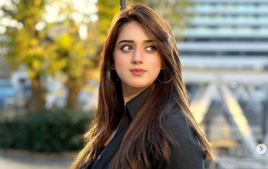جنت مرزا نے 23 ملین فالوورز کے ساتھ سب کو پیچھے چھوڑ دیا