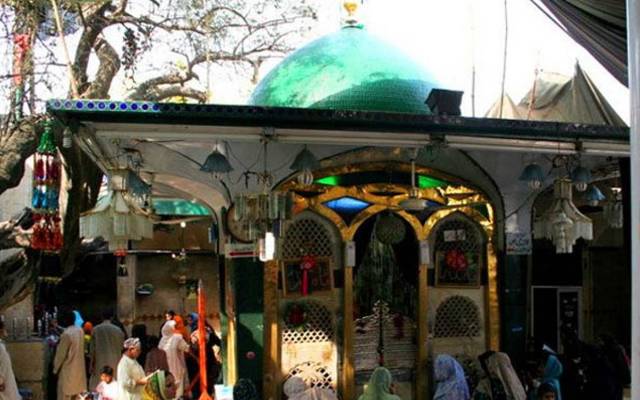 بی بی پاکدامن دربار،زائرین کی آمد کا سلسلہ جاری 