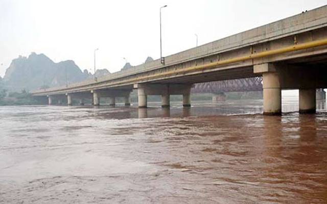 افسوس ناک واقعہ ، دریائے راوی میں نہاتے ہوئے 13 سالہ لڑکا ڈوب گیا 