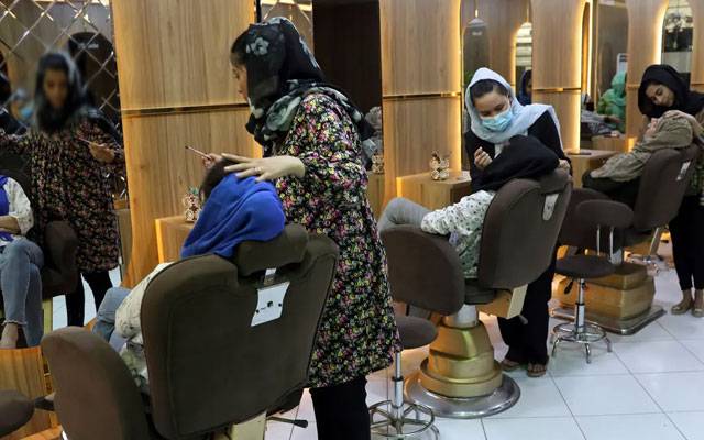 ملک بھر میں بیوٹی پارلر آج سے مستقل بند
