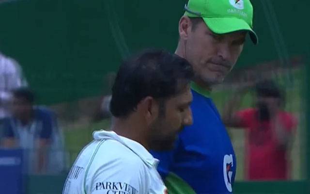 Columbo Test, Sarfraz Retired hurt, City42