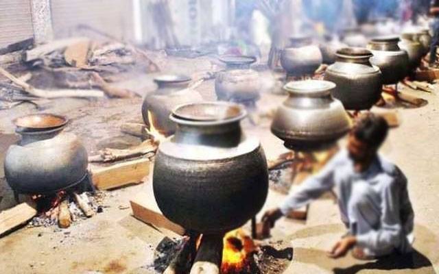  یوم عاشورہ پر شہر بھرمیں حضرت امام حسین علیہ السلام اور ان کے رفقاء کی یاد میں لنگر تقسیم کیا گیا