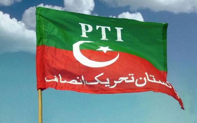 پی ٹی آئی کی مزید 2 وکٹیں گر گئیں