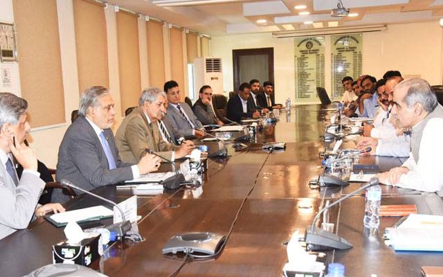 اسحاق ڈار کی زیر صدارت اجلاس, ایئرپورٹس کو ٹھیکے پر دینے کے امور کا جائزہ