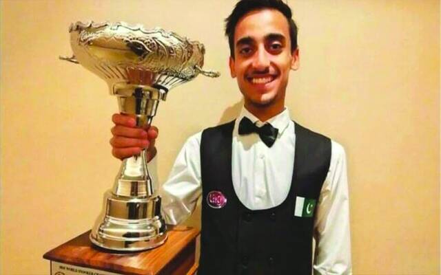 اسنوکر چیمپئن شپ کا ٹائٹل جیتنے والے احسن رمضان کو پولیس نے حراست میں لے لیا